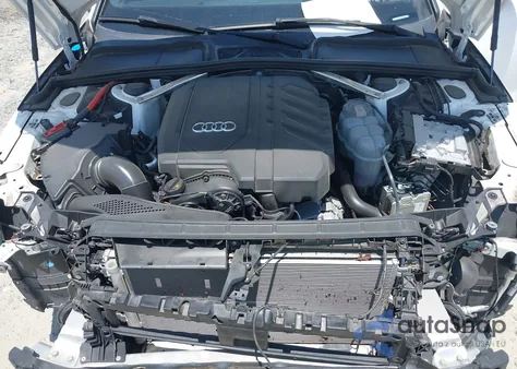 2022 Audi A4 Premium Plus 45 Tfsi S Line Quattro S Tronic z USA, uszkodzony, nr VIN WAUEAAF46NN009800